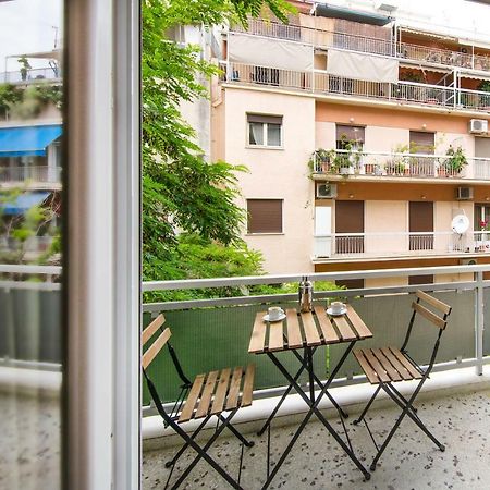 Stunning Αpartment Ιn Τhe Heart Athens. Apartment Bagian luar foto