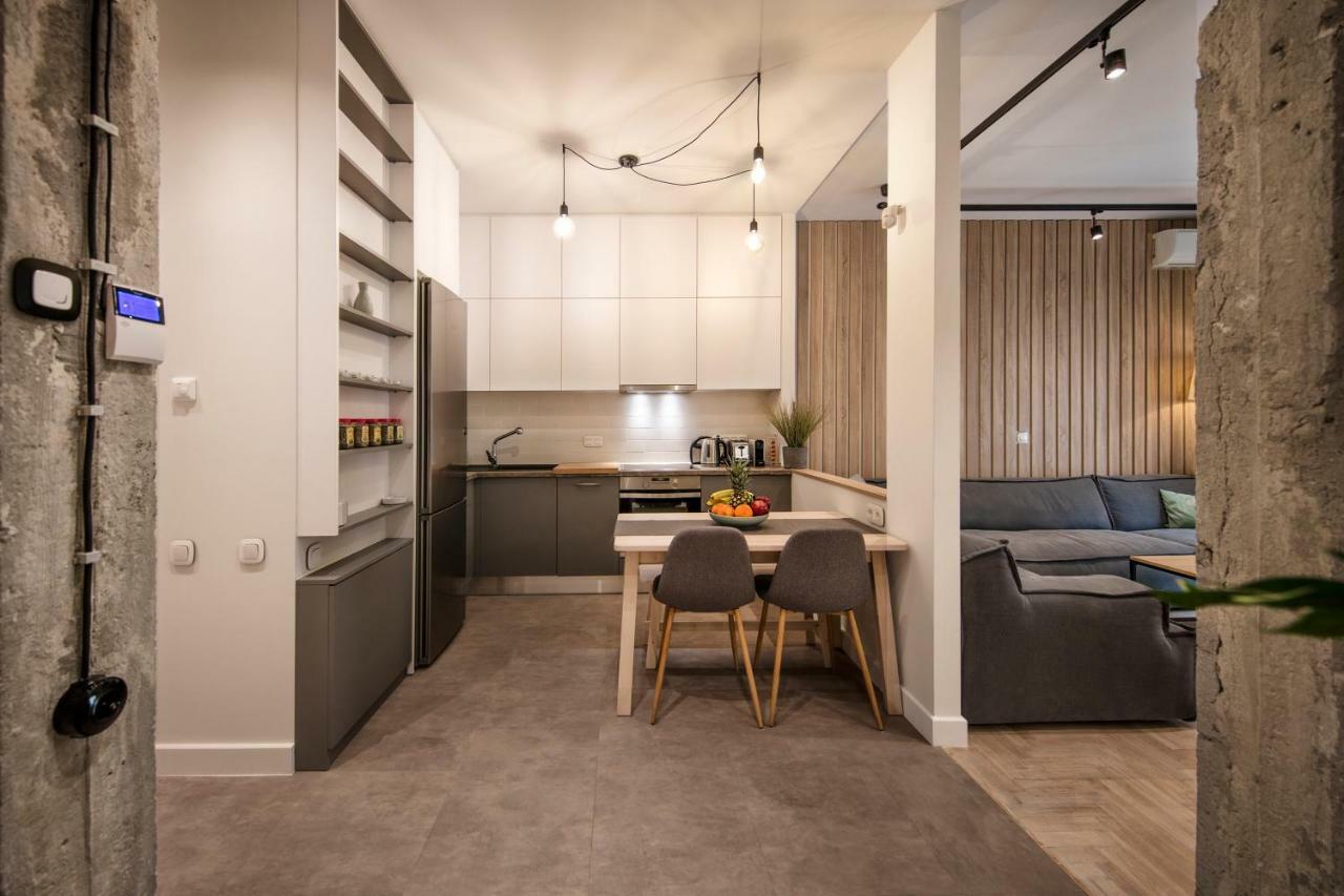 Stunning Αpartment Ιn Τhe Heart Athens. Apartment Bagian luar foto