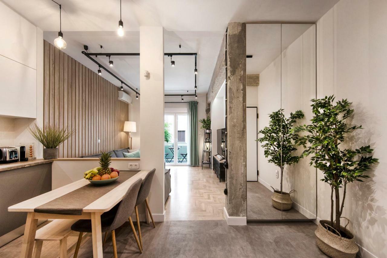 Stunning Αpartment Ιn Τhe Heart Athens. Apartment Bagian luar foto