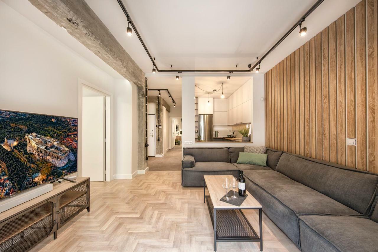 Stunning Αpartment Ιn Τhe Heart Athens. Apartment Bagian luar foto